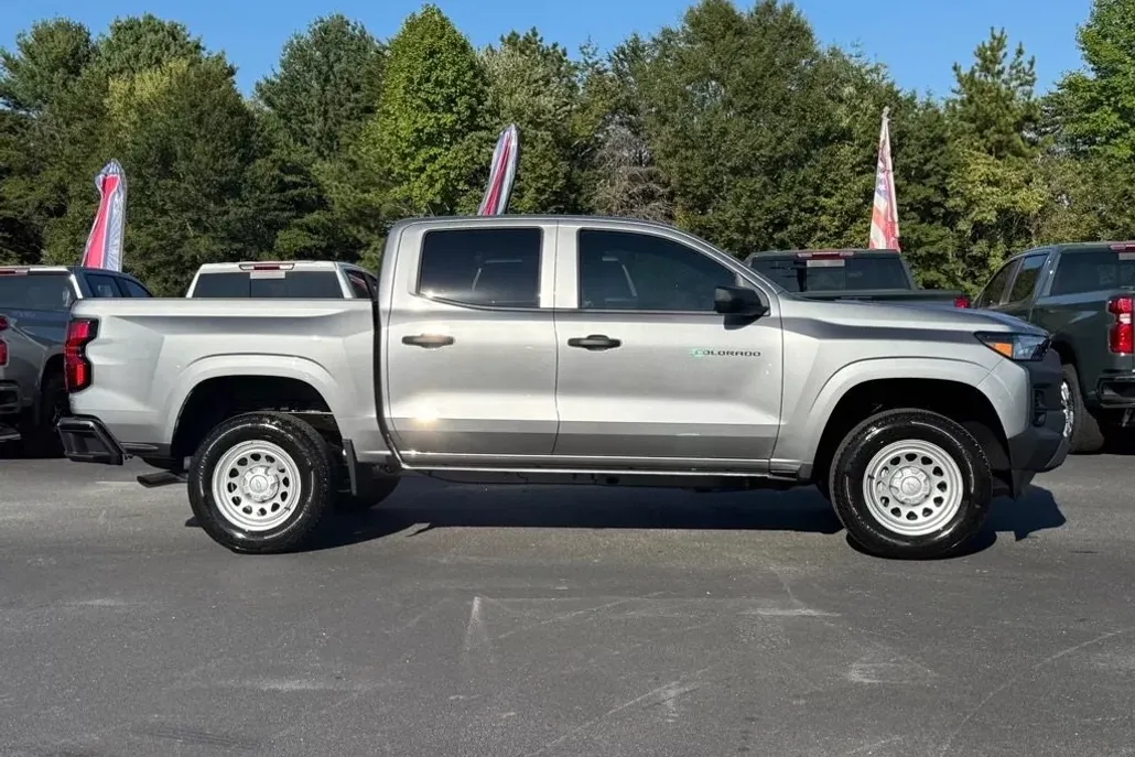 2026 Chevrolet Colorado Work Truck photo 1