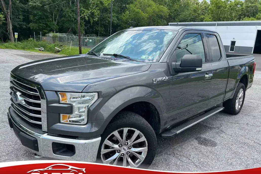 2017 Ford F-150 XLT photo 1