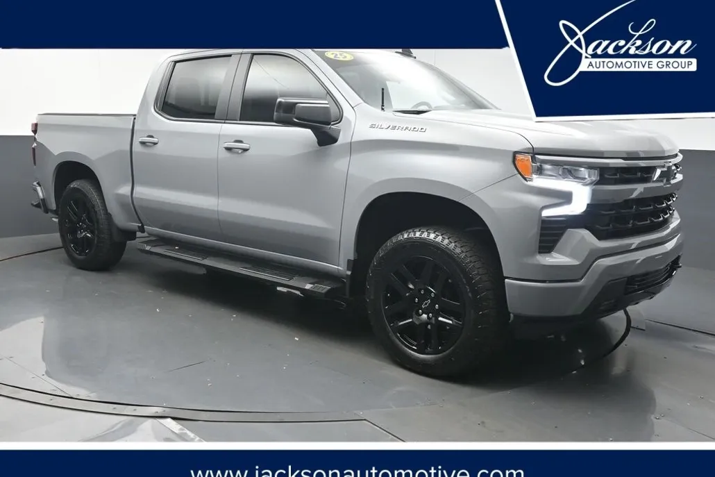 2025 Chevrolet Silverado 1500 RST photo 1