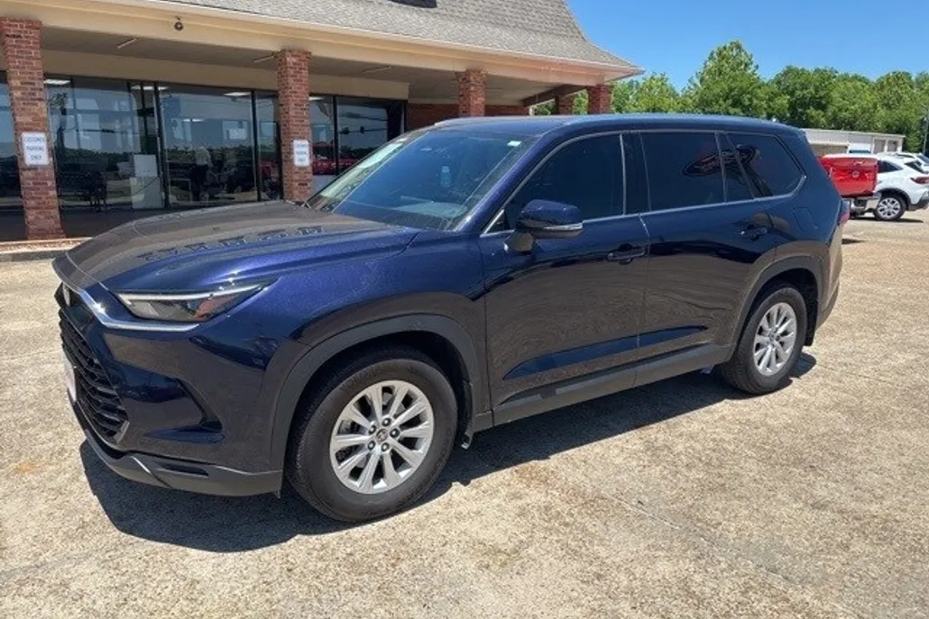 2024 Toyota Grand Highlander Limited photo 1