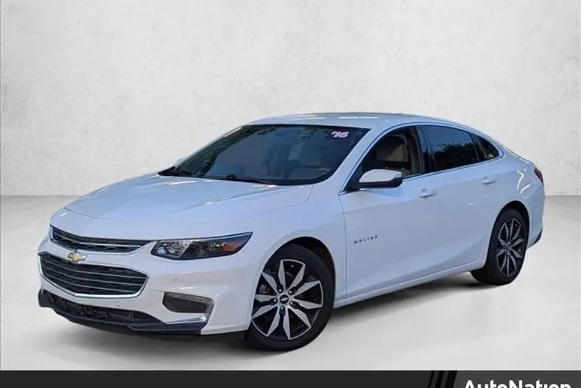 2016 Chevrolet Malibu 2LT photo 1