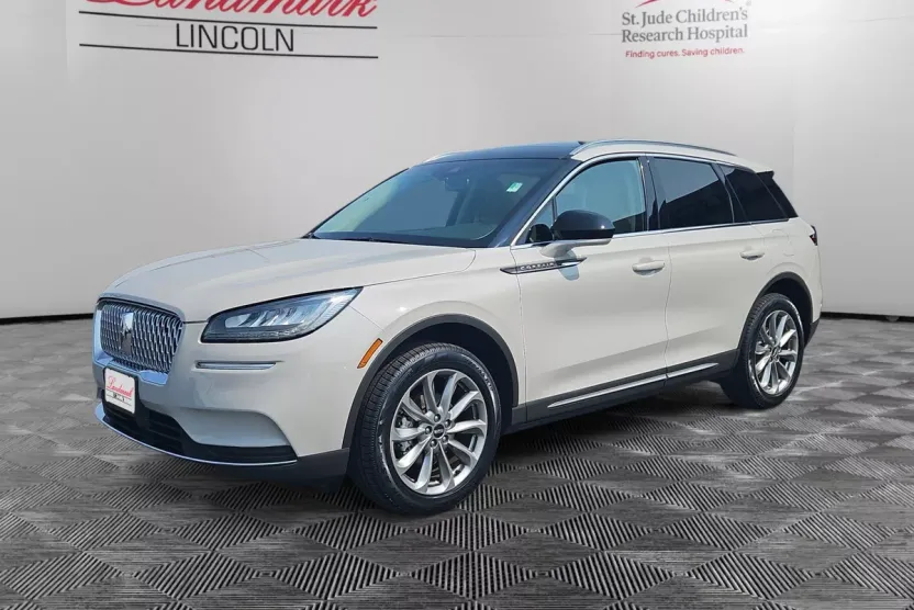 2022 Lincoln Corsair Standard photo 1