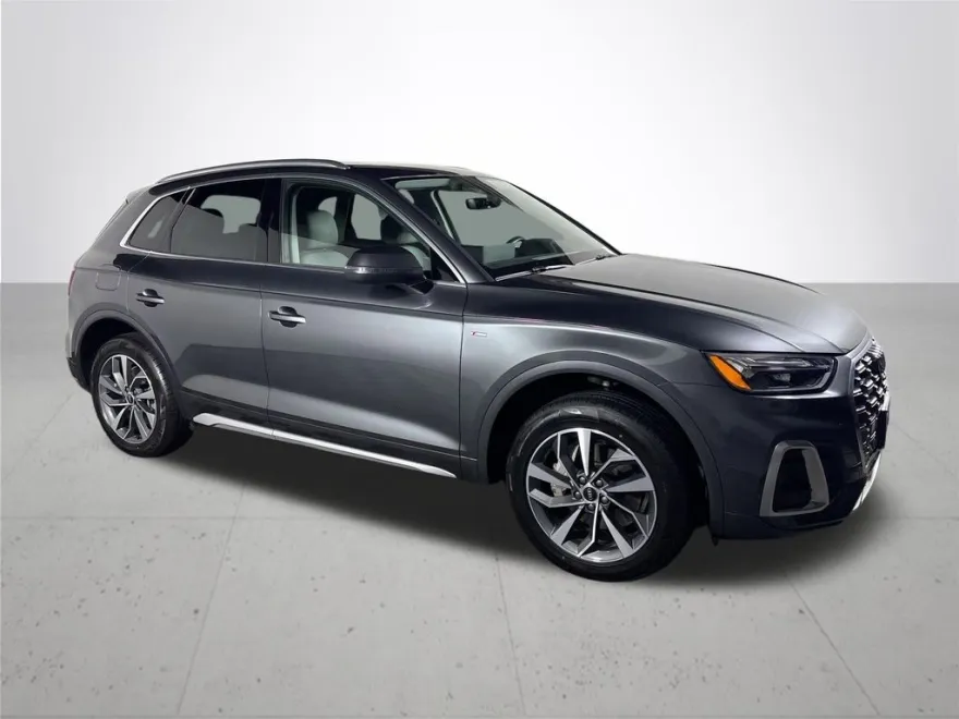 2022 Audi Q5 45 S line Premium photo 1