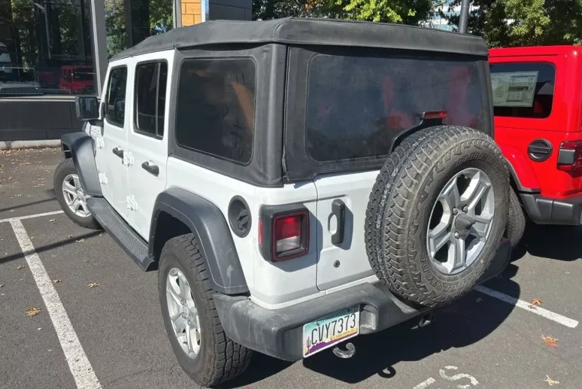 2018 Jeep Wrangler Unlimited Sport S photo 1