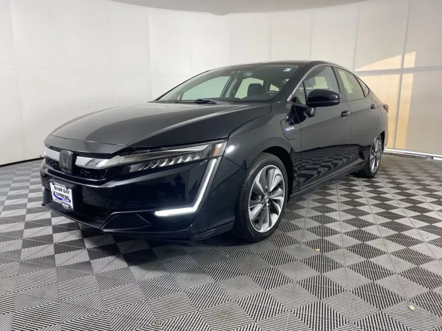 2018 Honda Clarity Plug-In Hybrid Touring photo 1
