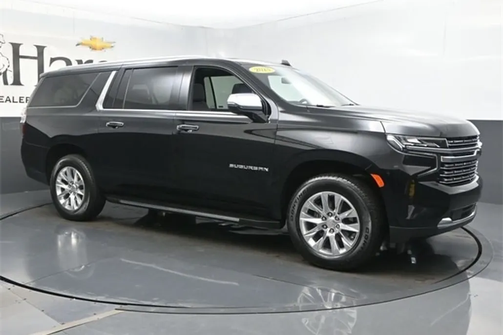 2024 Chevrolet Suburban Premier photo 1