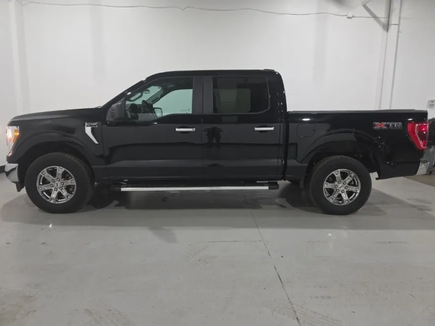 2023 Ford F-150 XLT photo 1