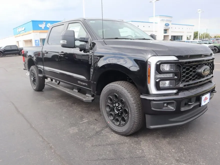 2026 Ford F-250 XLT photo 1