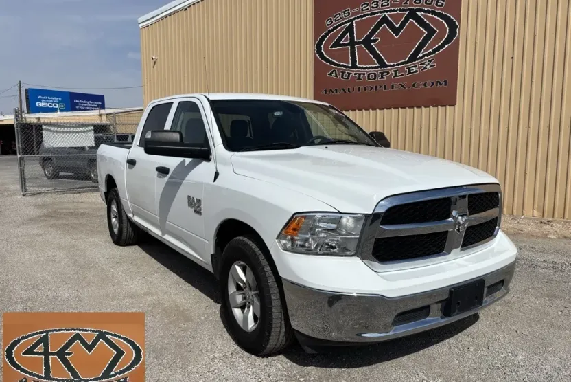 2023 Ram 1500 Classic SLT photo 1