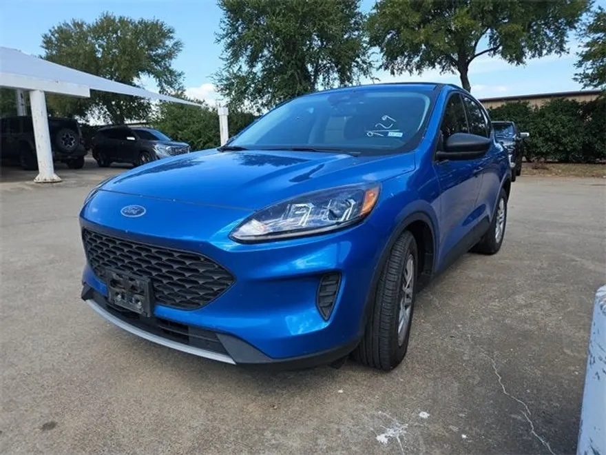 2021 Ford Escape S photo 1