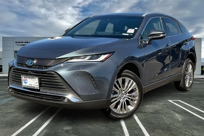 2022 Toyota Venza Limited photo 1