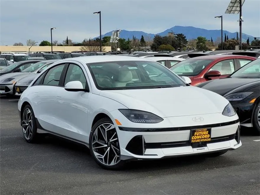 2025 Hyundai Ioniq 6 SEL photo 1