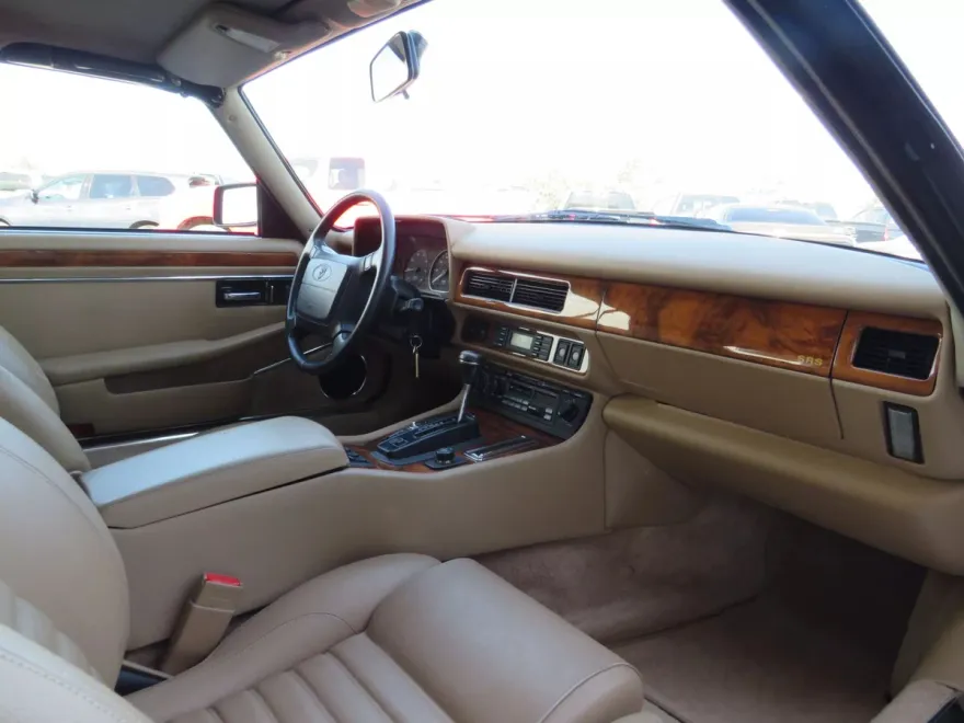 1994 Jaguar XJS photo 14