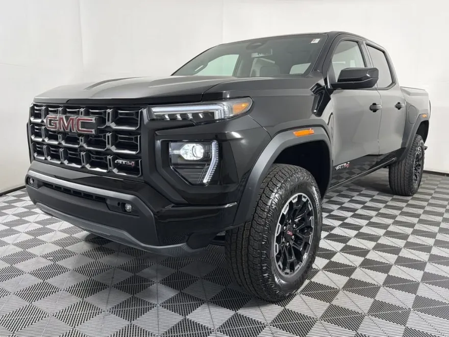 2026 Gmc Canyon AT4 photo 1