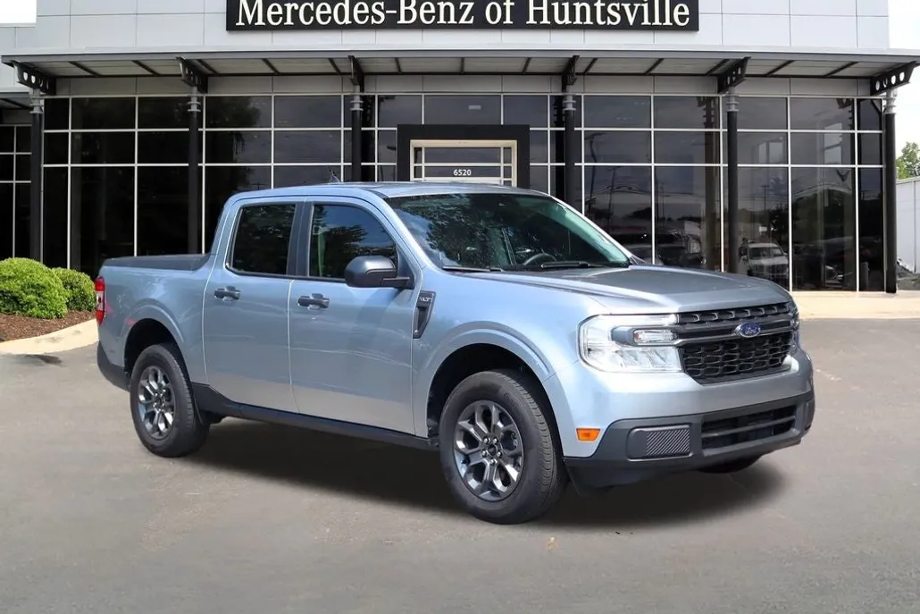 2024 Ford Maverick XLT photo 1