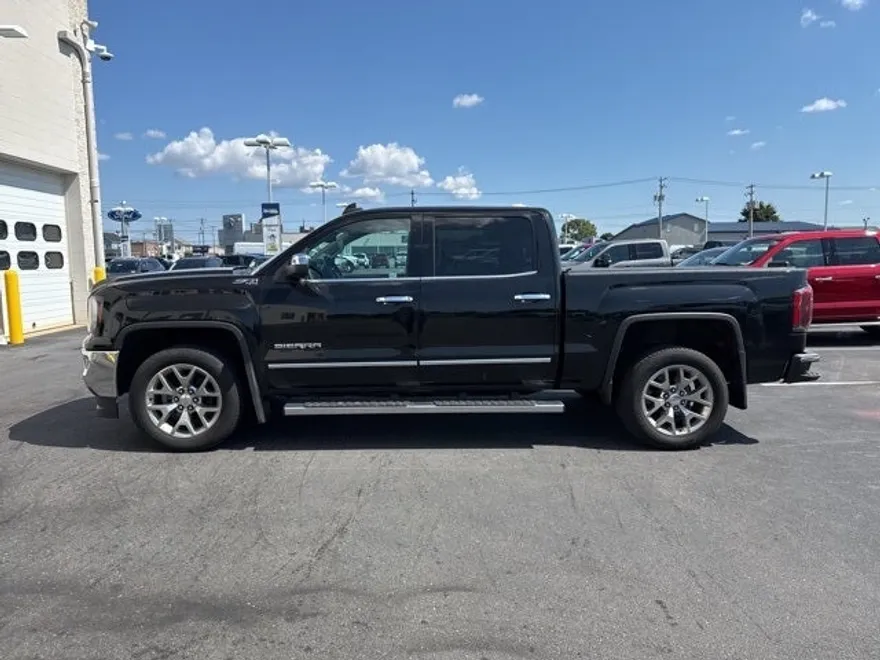 2018 Gmc Sierra 1500 SLT photo 1