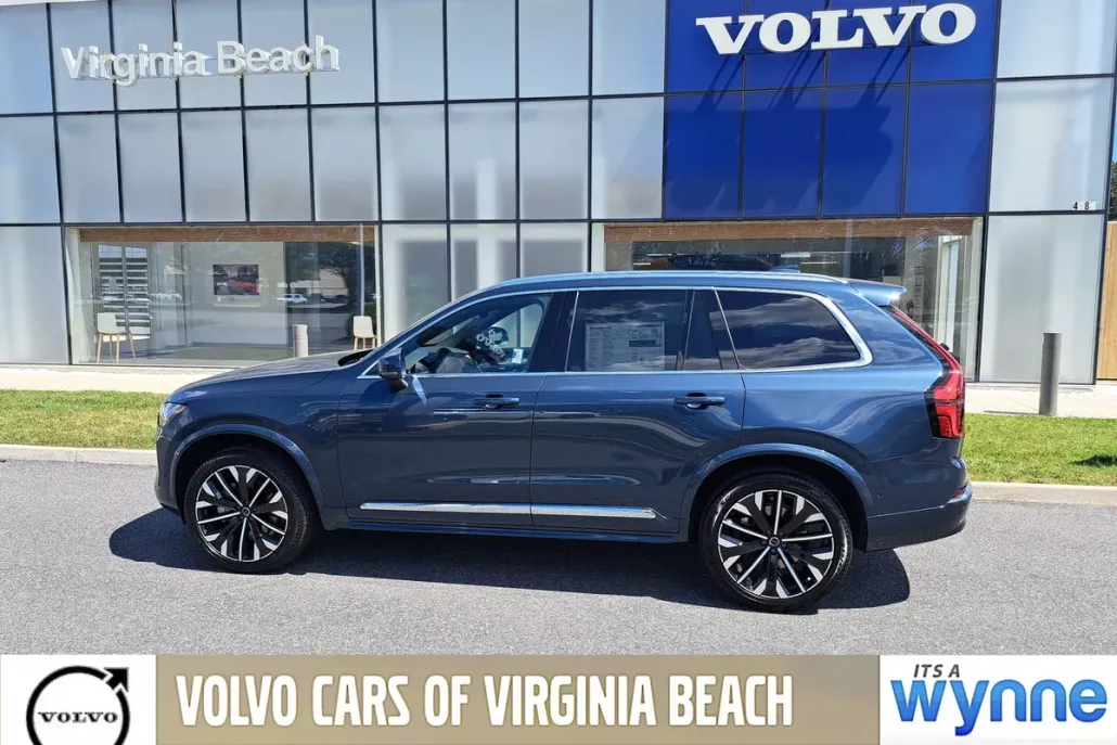 2026 Volvo XC90 B5 Plus photo 1