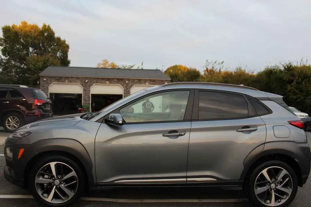 2021 Hyundai Kona Limited photo 1
