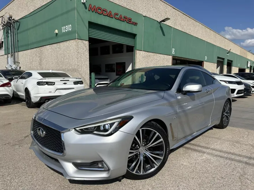 2017 Infiniti Q60 3.0t Premium photo 1