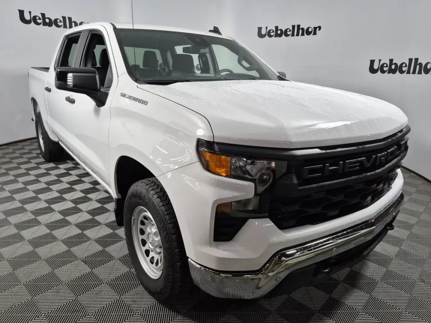 2025 Chevrolet Silverado 1500 photo 1