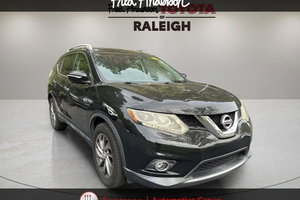 2014 Nissan Rogue SL photo 1