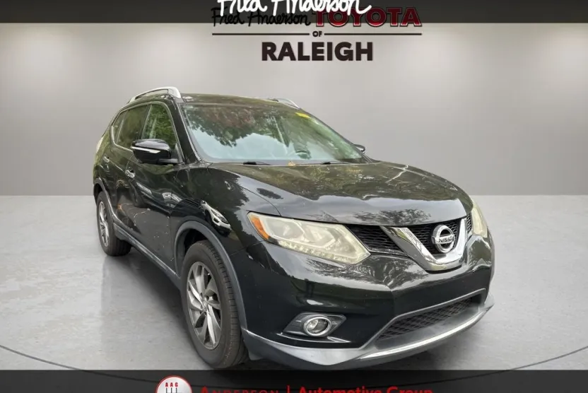 2014 Nissan Rogue SL photo 1