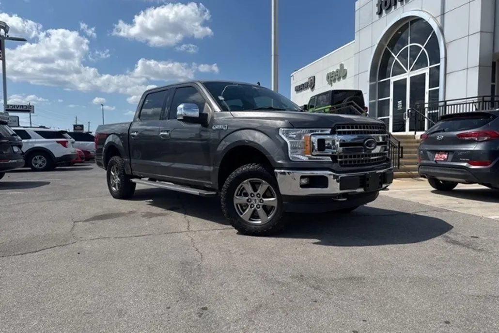 2020 Ford F-150 XLT photo 1
