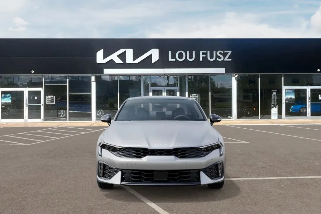 2026 Kia K5 GT-Line photo 1