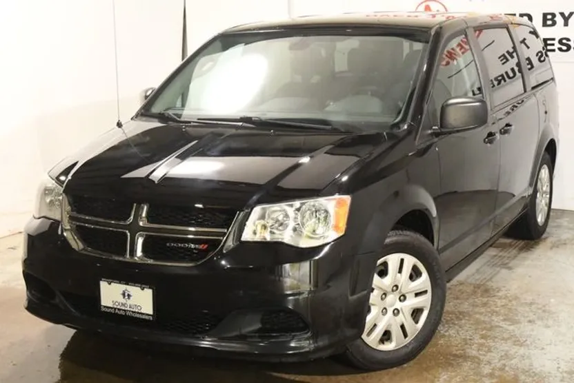 2018 Dodge Grand Caravan SE photo 1