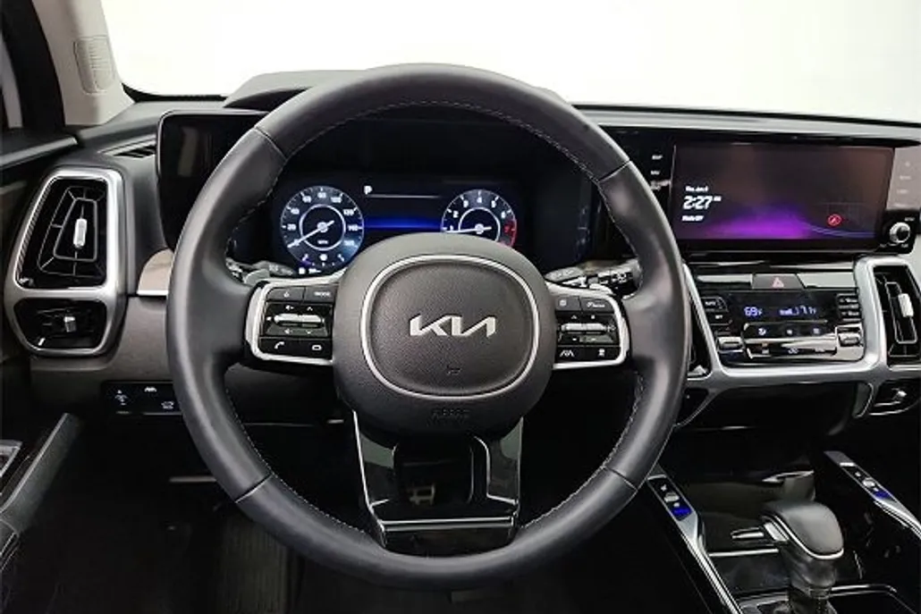 2023 Kia Sorento X-Line SX Prestige photo 1