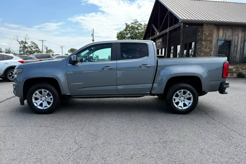 2020 Chevrolet Colorado LT photo 1