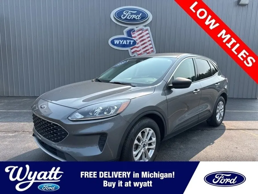 2022 Ford Escape SE photo 1