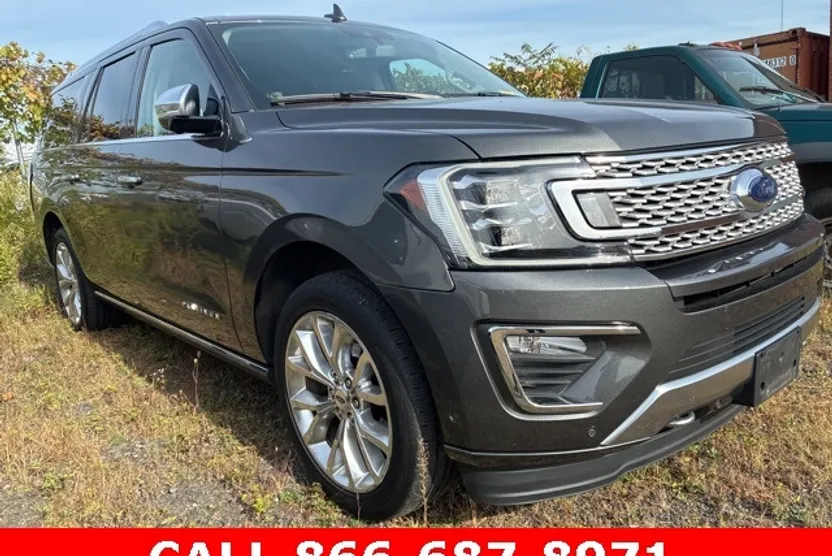 2019 Ford Expedition MAX Platinum photo 1