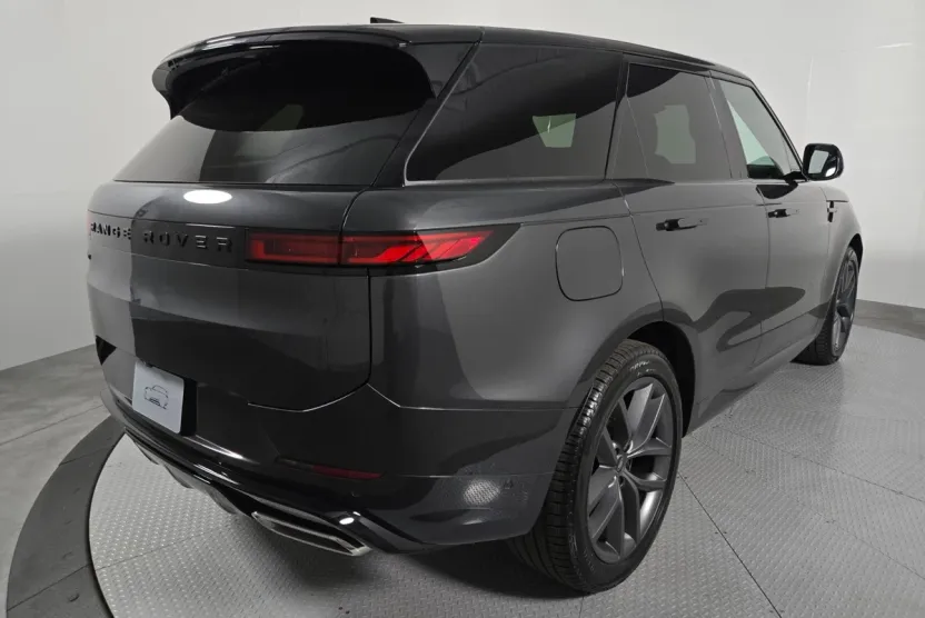 2025 Land Rover Range Rover Sport SE photo 1
