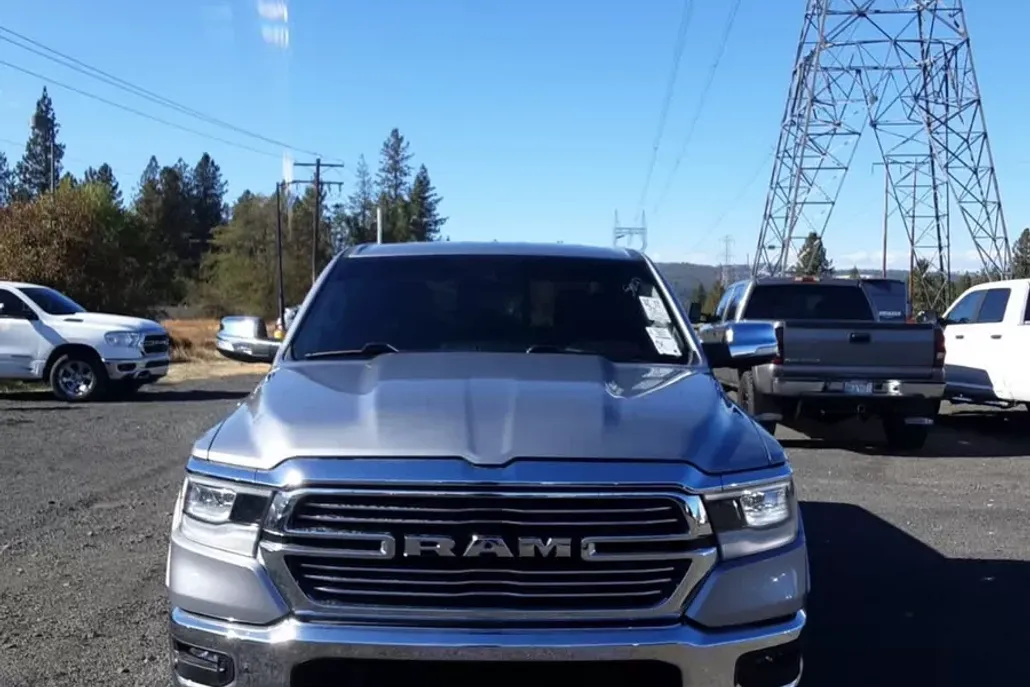 2022 Ram 1500 Laramie photo 1