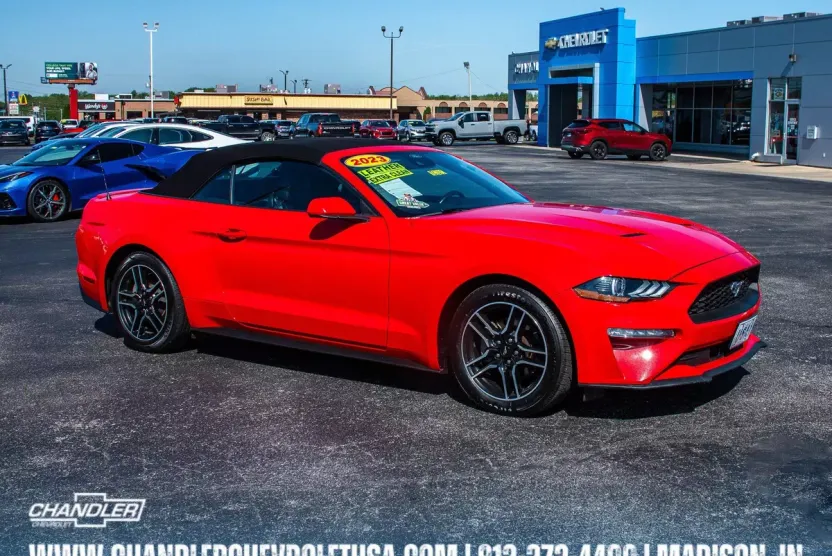2023 Ford Mustang EcoBoost photo 1
