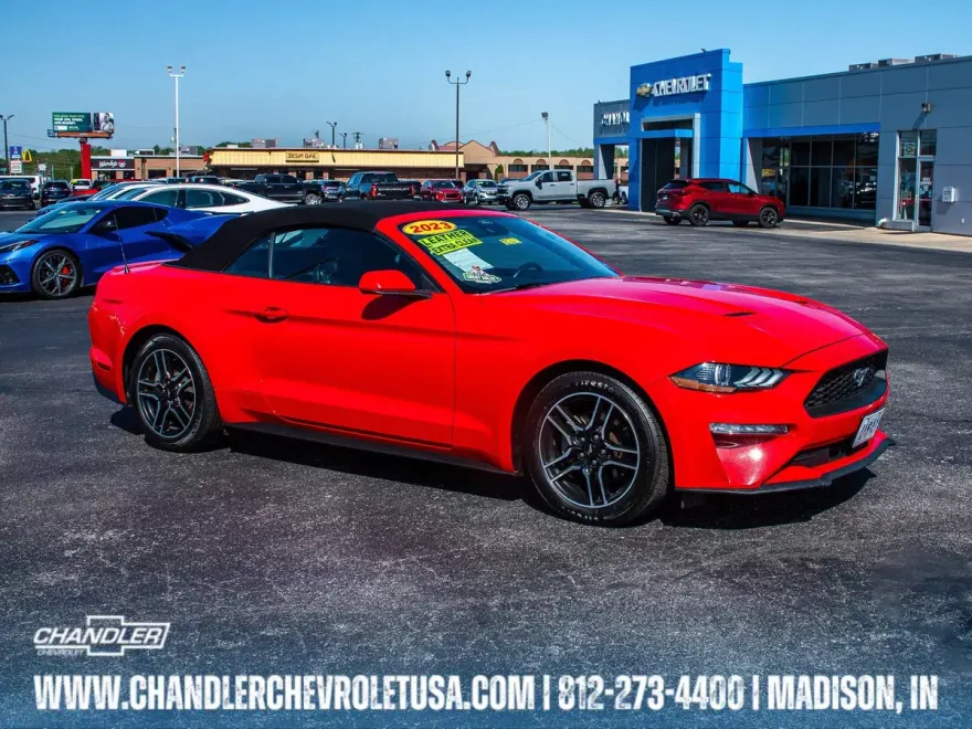 2023 Ford Mustang EcoBoost photo 1