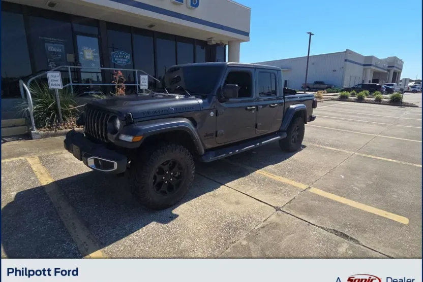2021 Jeep Gladiator Texas Trail photo 1