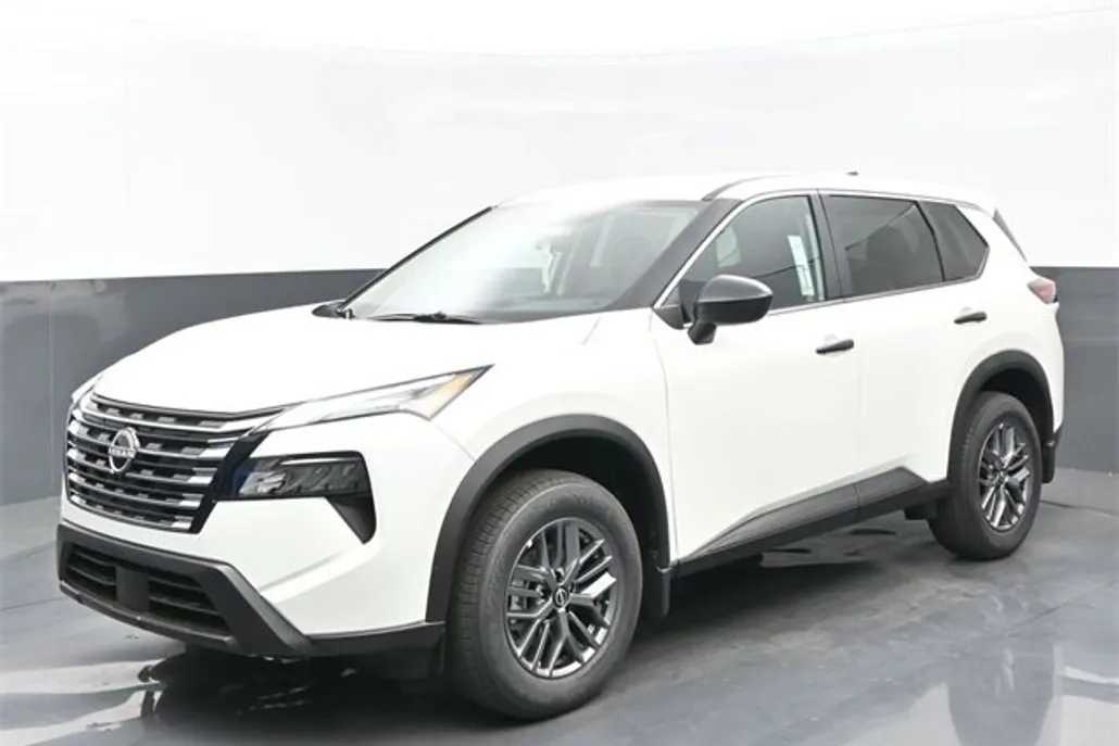2026 Nissan Rogue S photo 1