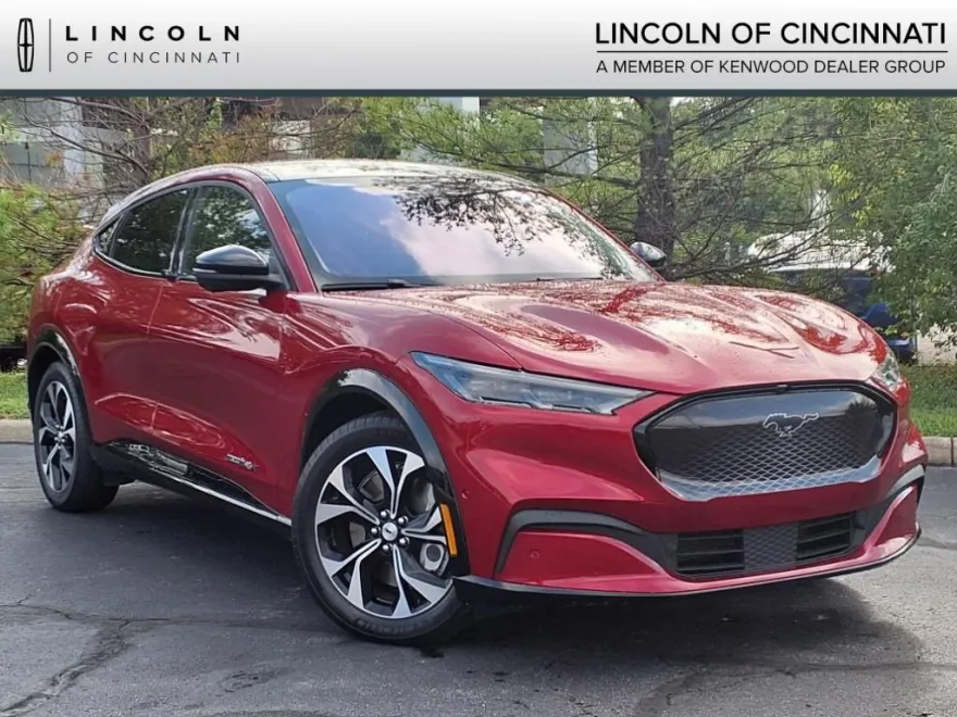 2021 Ford Mustang Mach-E Premium photo 1