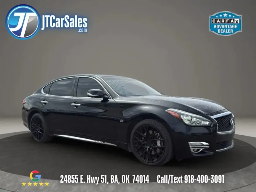2017 Infiniti Q70 3.7 photo 1