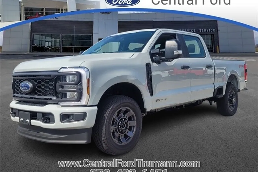 2025 Ford F-250 photo 1