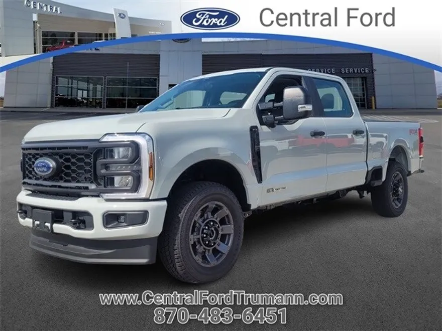 2025 Ford F-250 photo 1