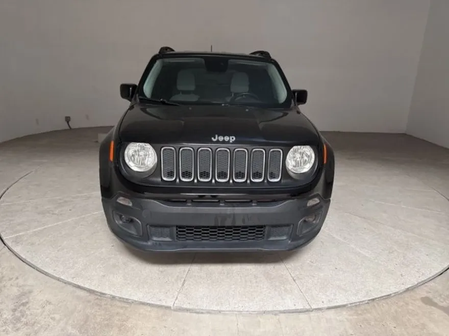2016 Jeep Renegade Latitude photo 1