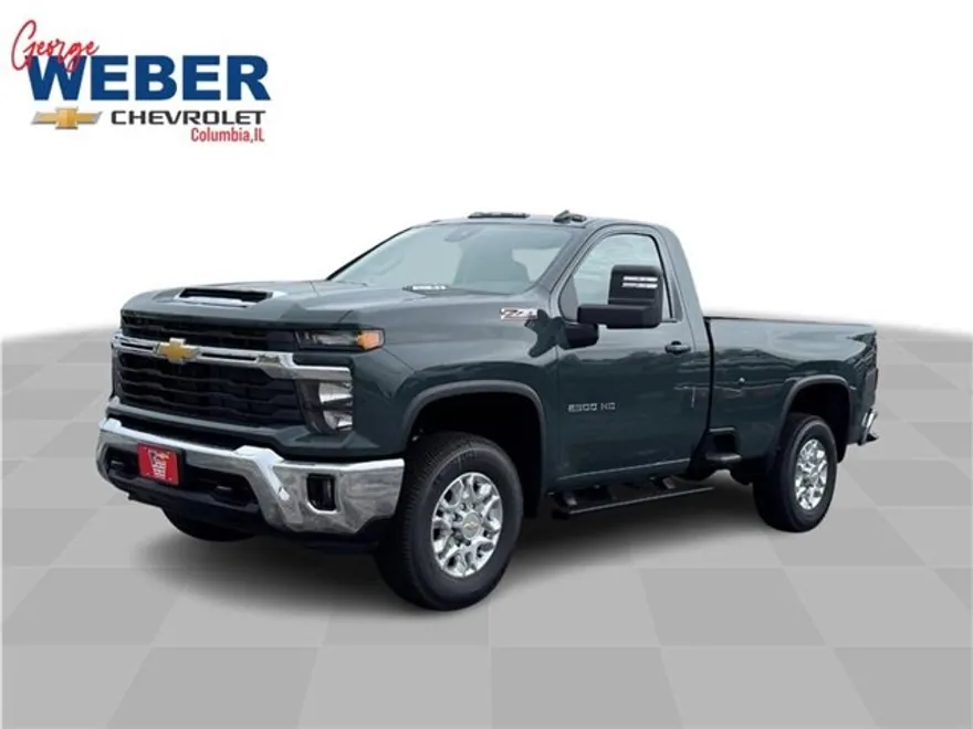 2025 Chevrolet Silverado LT photo 1
