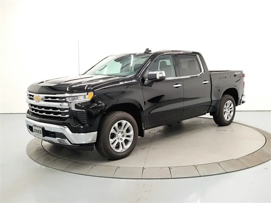 2025 Chevrolet Silverado 1500 LTZ photo 1