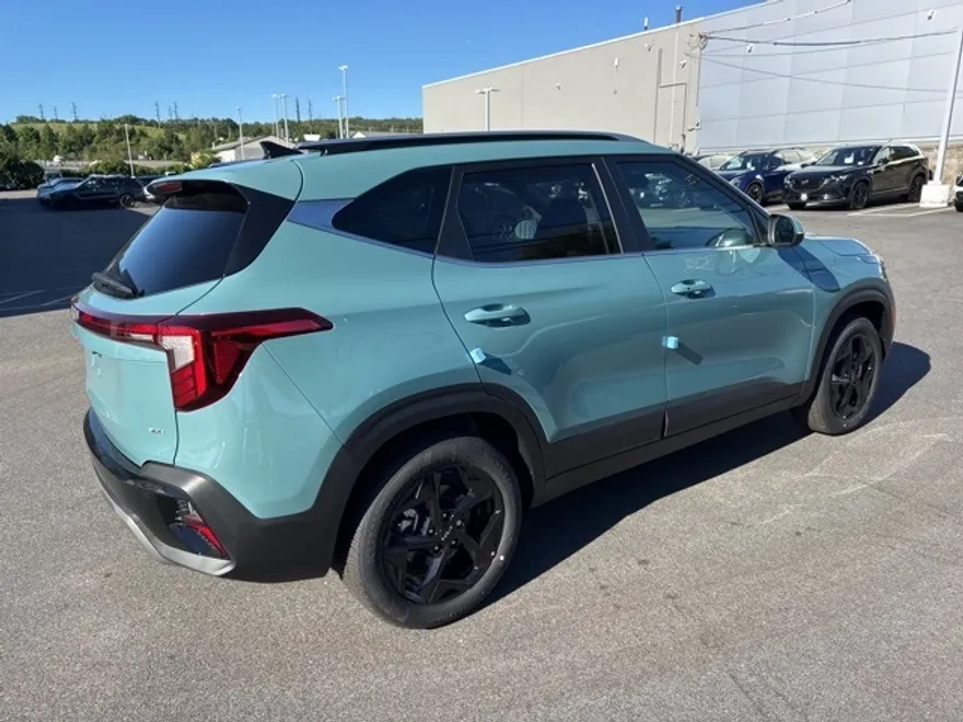 2026 Kia Seltos EX photo 1