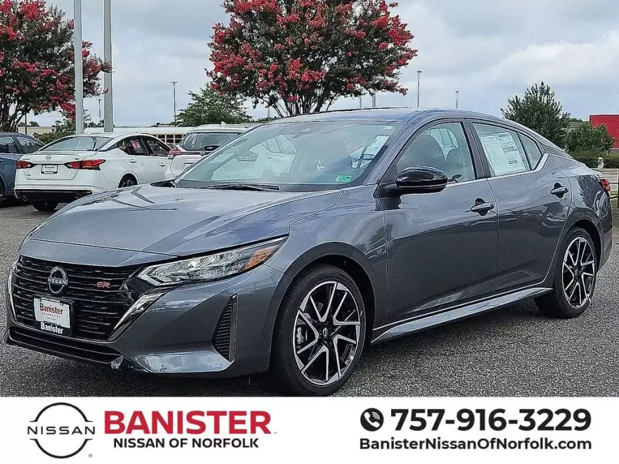 2025 Nissan Sentra SR photo 1