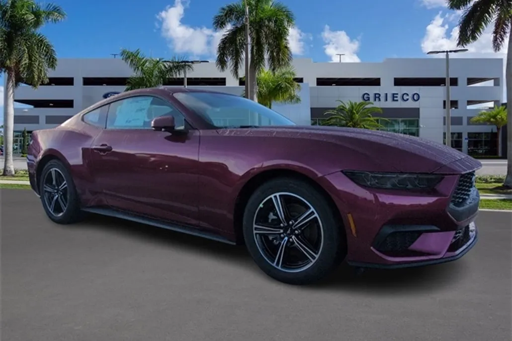 2025 Ford Mustang EcoBoost photo 1