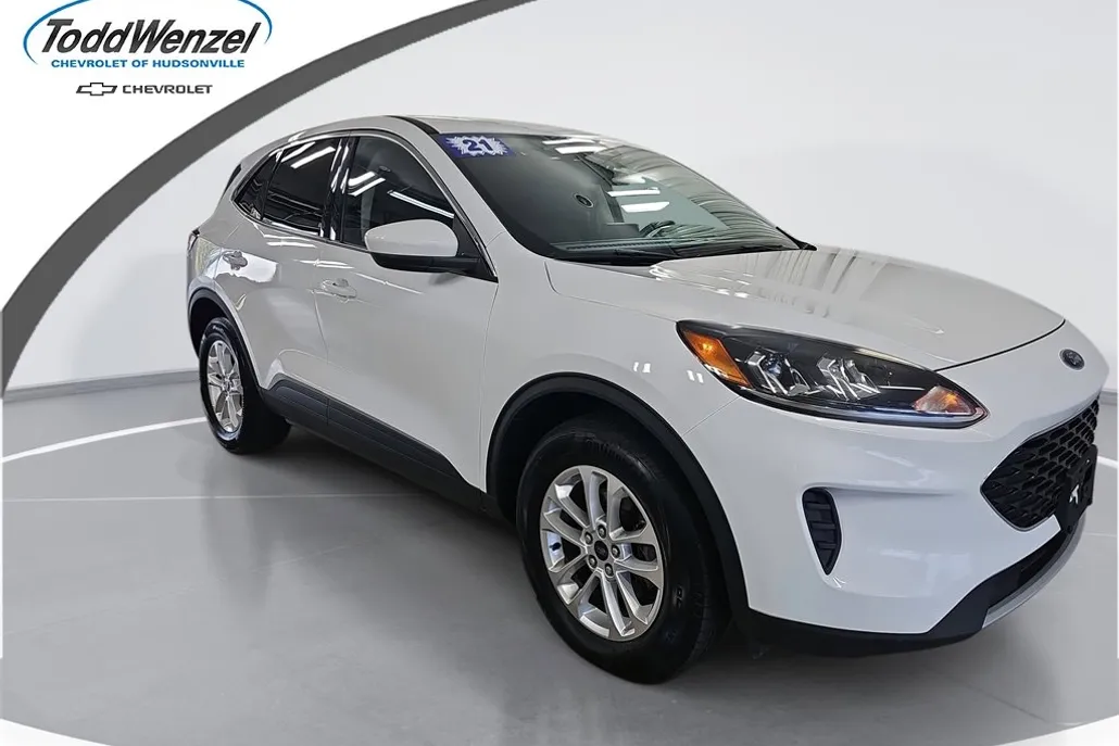 2021 Ford Escape SE photo 1